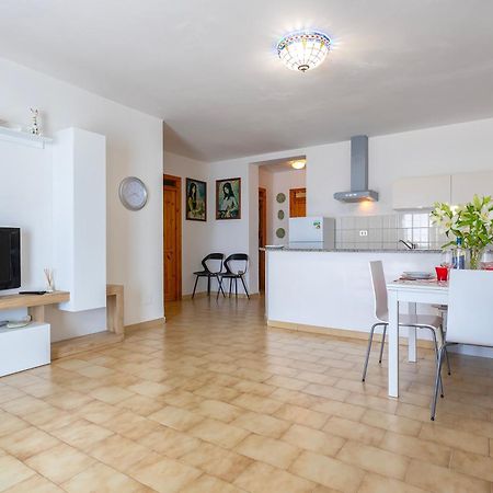 Casa Vacanze Patrizia Valledoria  Buitenkant foto