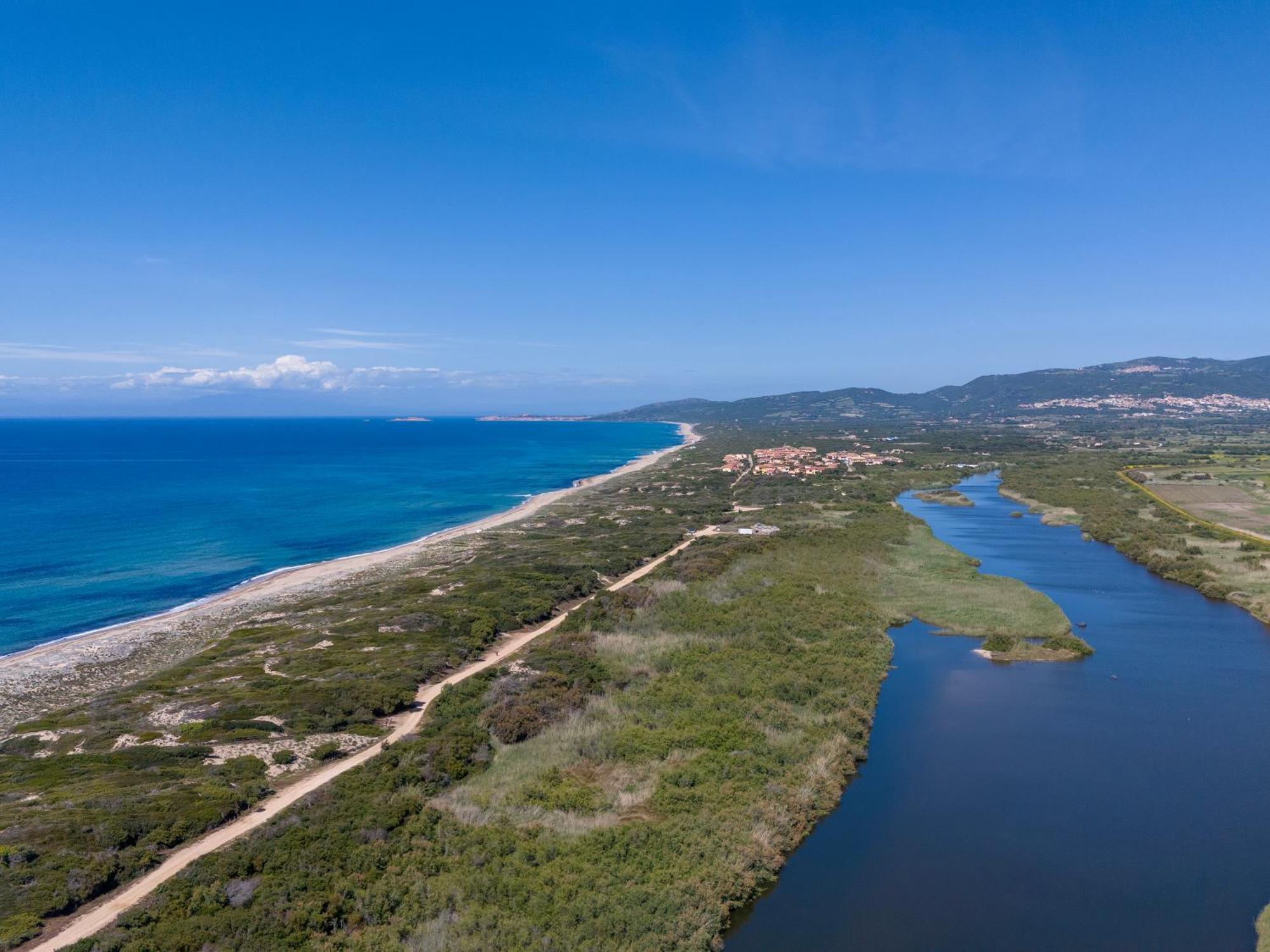 Casa Vacanze Patrizia Valledoria  Buitenkant foto